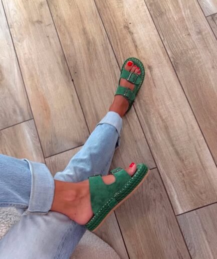 FLAT SANDALS WITH -50% OFF