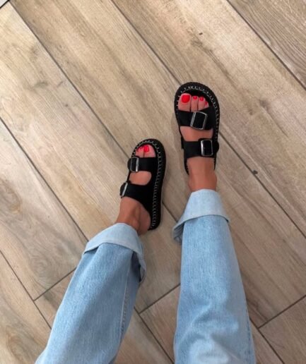 FLAT SANDALS WITH -50% OFF