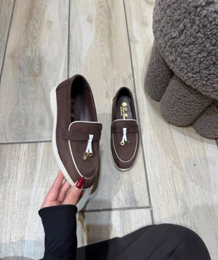 CHIC LOCK LOAFERS