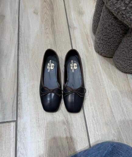 ELEGANT BOW FLATS
